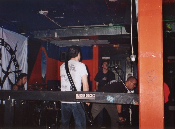 20011201_0010.jpg - click for next picture