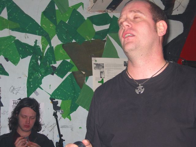 20031218_0018.jpg - click for next picture