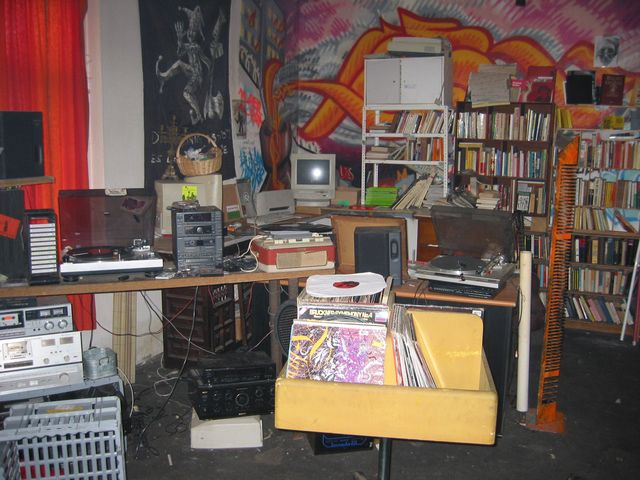 20040226_0003.jpg - click for next picture