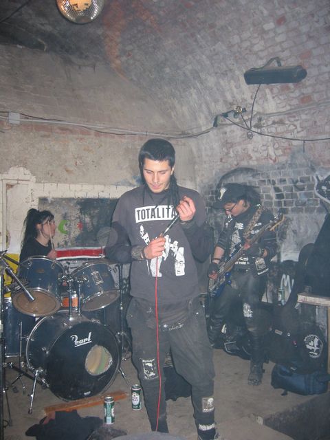 20040226_0027.jpg - click for next picture