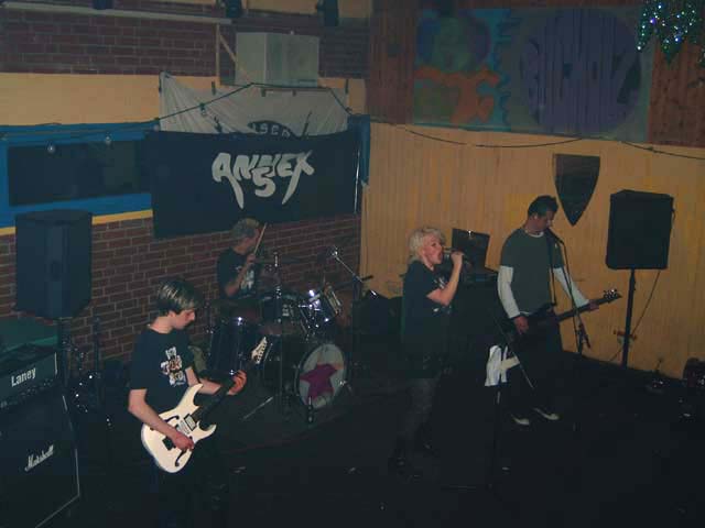 20040403_0006.jpg - click for next picture