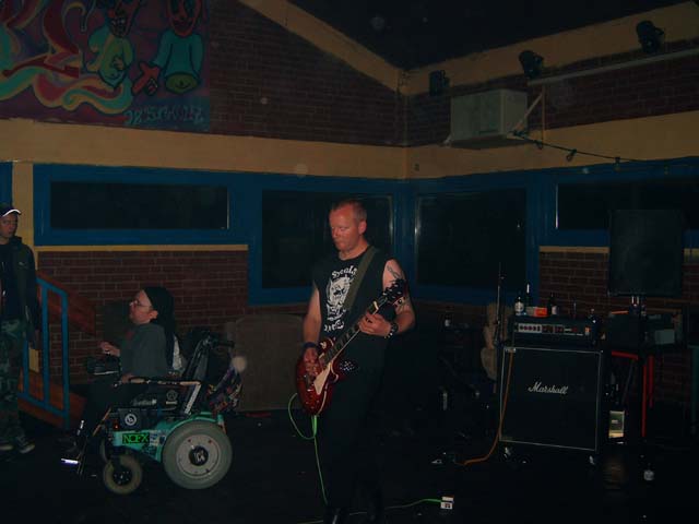 20040403_0023.jpg - click for next picture