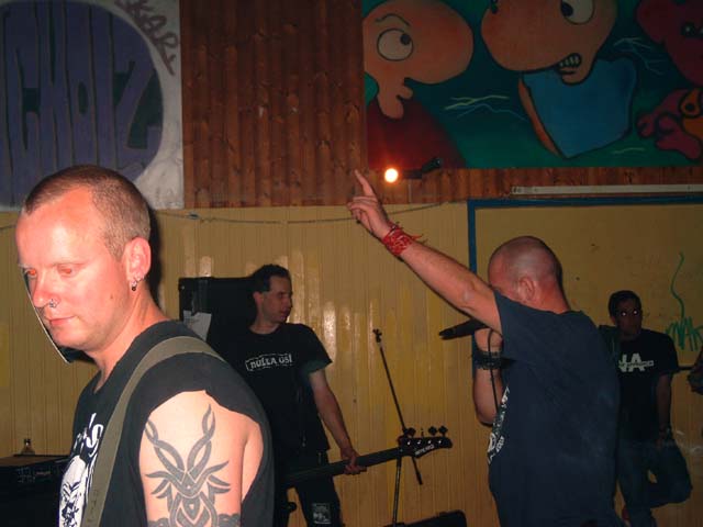 20040403_0028.jpg - click for next picture