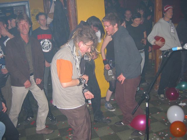 20040513_0054.jpg - click for next picture