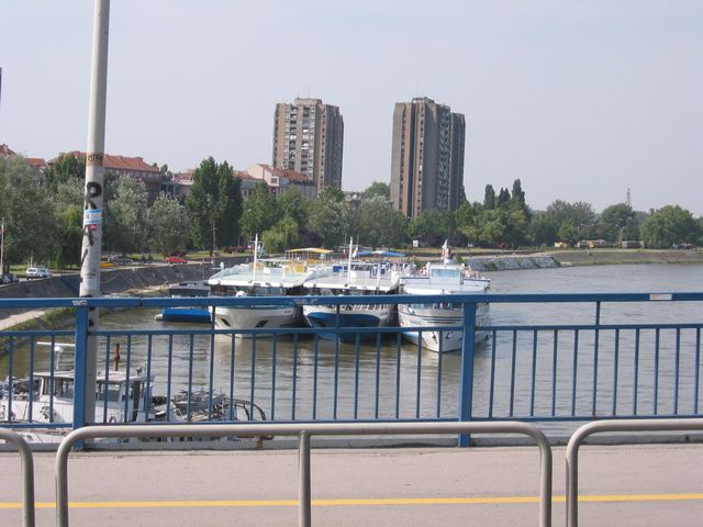 20040708_0028.jpg - click for next picture